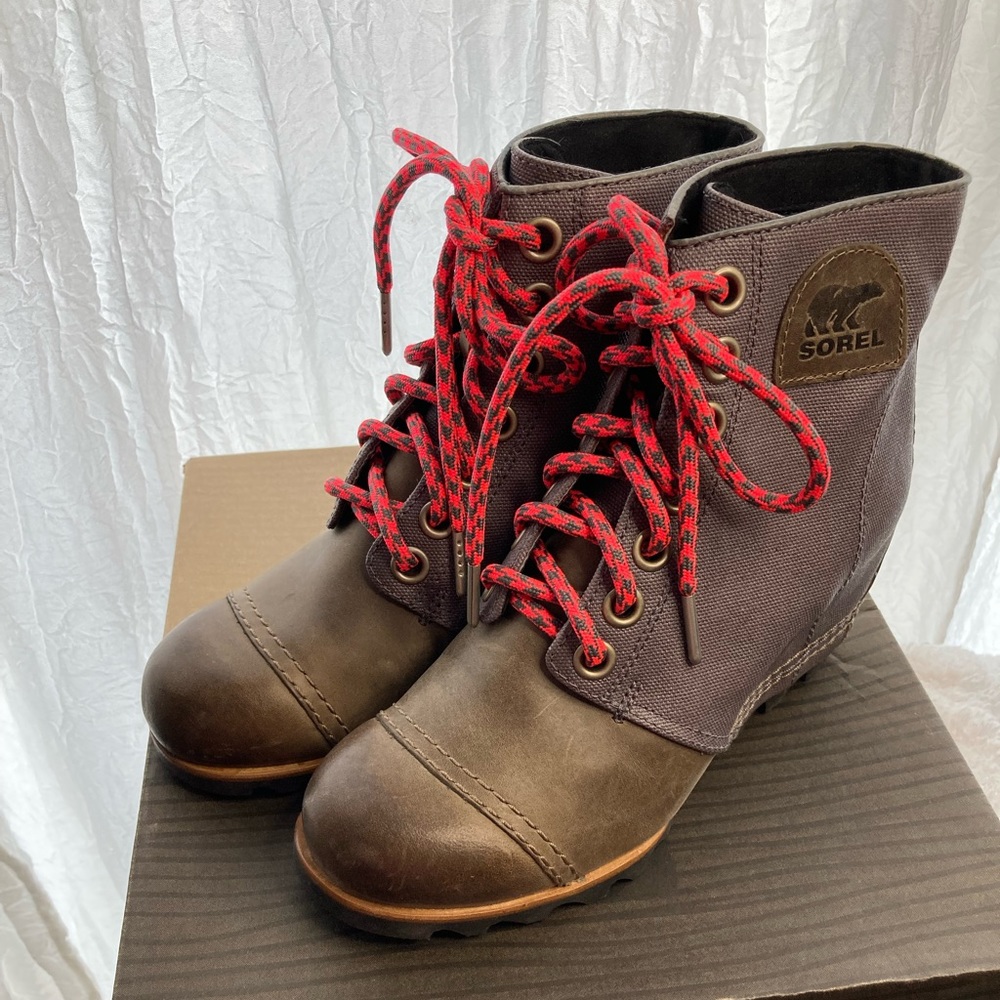 Sorel 1964 Premium Wedge Boots Waterproof 6.5